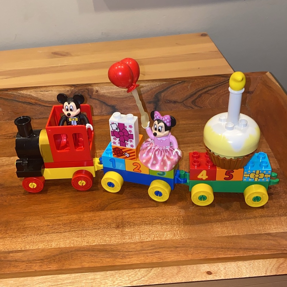 LEGO DUPLO Disney Mickey & Minnie Birthday Parade 10597 23 pieces